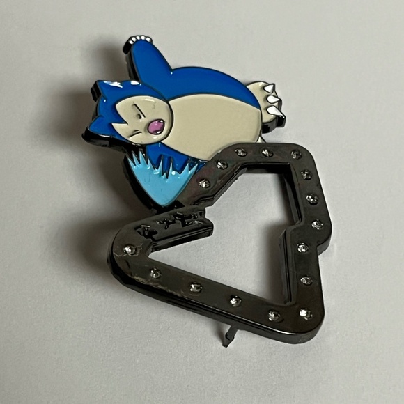 Snorlax Pokemon New Era Frame Hat Pin Pins Streetwear Hats Bag Chrome Studded - Picture 2 of 7